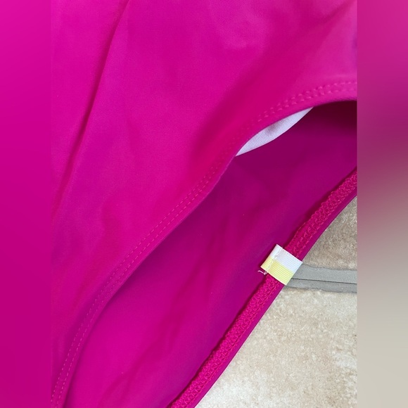 Summersalt Marina Lava Hibiscus Red and Pink Colorblock One Piece Swimsuit 10 - Picture 2 of 8